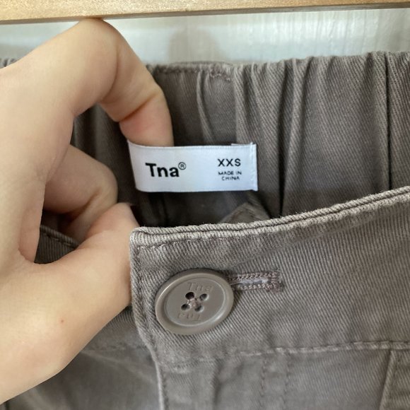 TNA New Cedar Pant in Stone Taupe - Picture 4 of 10